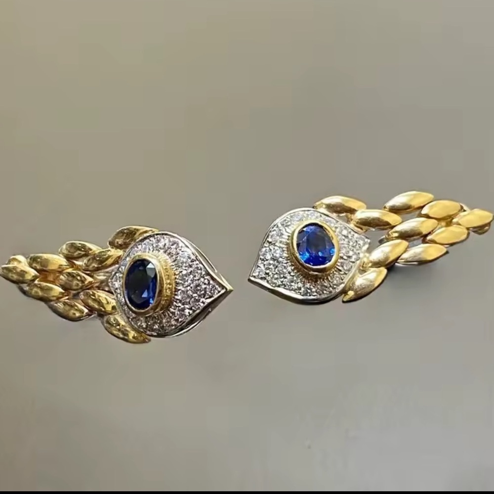 Vintage Royal Blue Sapphire Drop Gold Earrings - Picture 4 of 6